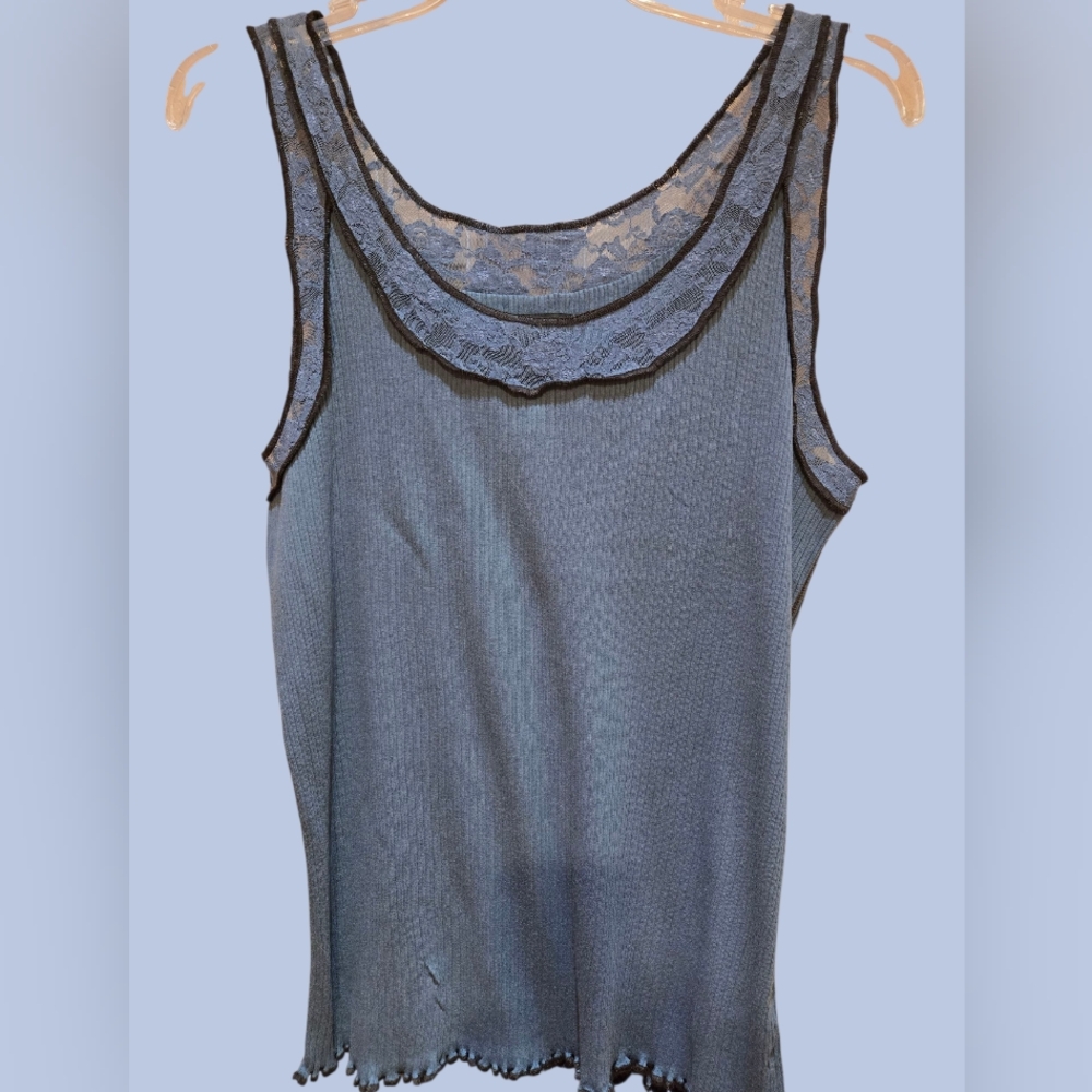 Eddie Bauer  Lace Trim Tank- Large EUC